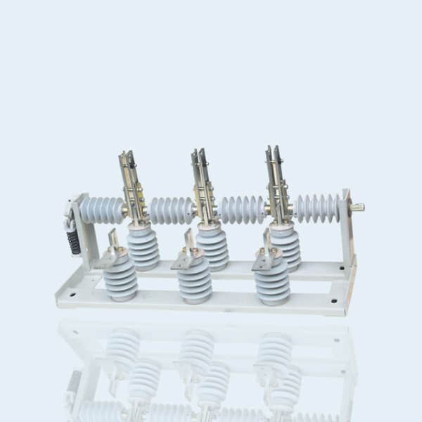 GND5-12-630A戶內(nèi)隔離開關(guān)